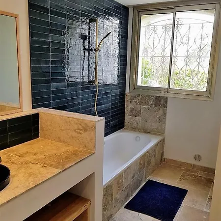 Casa vacanze L'esterel Avec Piscine Vue -mandelieu 06210- 6 Pers Fréjus