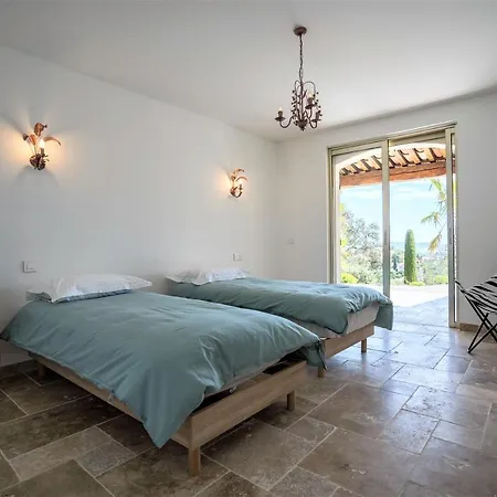 L'esterel Avec Piscine Vue -mandelieu 06210- 6 Pers Fréjus