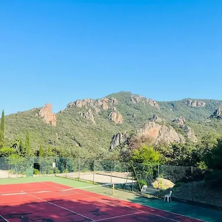 L'esterel Avec Piscine Vue -mandelieu 06210- 6 Pers Casa vacanze *