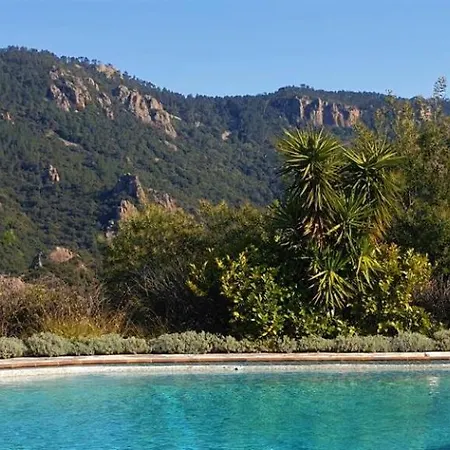 L'esterel Avec Piscine Vue -mandelieu 06210- 6 Pers Fréjus